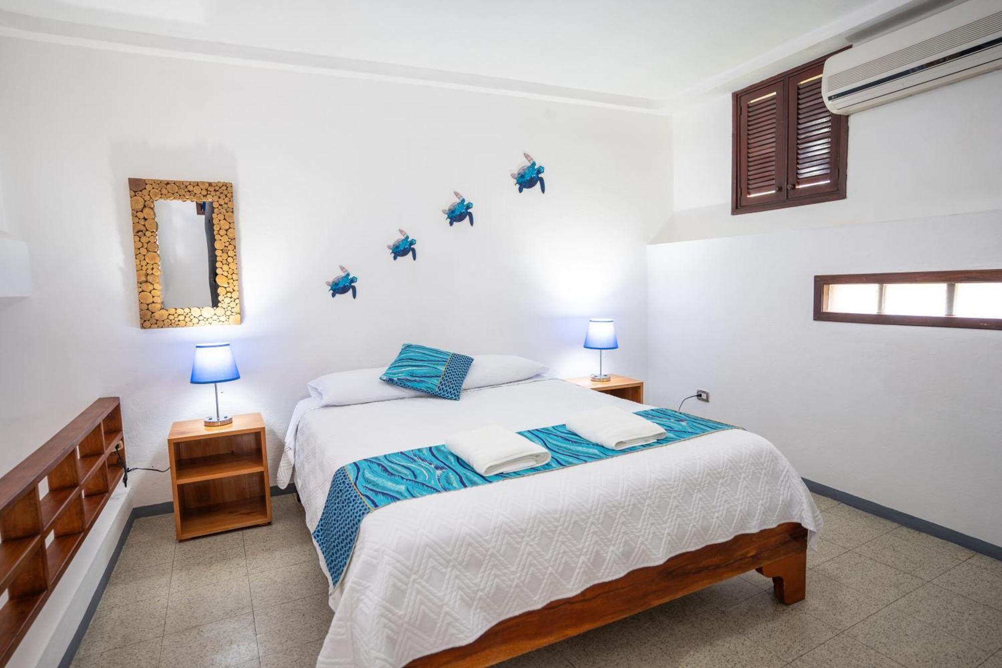 Maidith Galapagos Inn Пуерто Айора Екстериор снимка